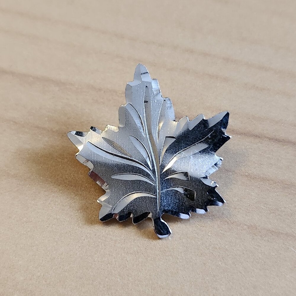 Vintage Coro Siver Tone Maple Leaf Brooch